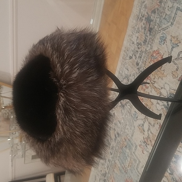 Genuine Mink & Fox Trim Fur Hat - Picture 3 of 13